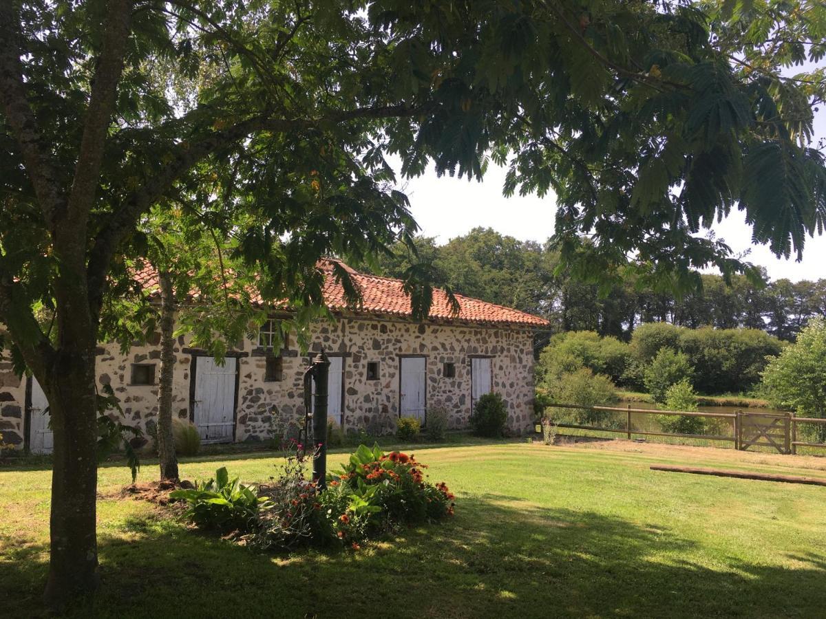"La Maison De Villars" Au Coeur De La Nature Pressac Exteriör bild